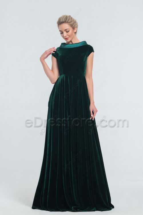 Dark Green Modest Velvet Bridesmaid Dresses with Pockets