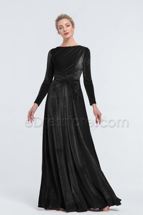 Modest Black Velvet Bridesmaid Dresses with Long Sleeves for Winter Weddings