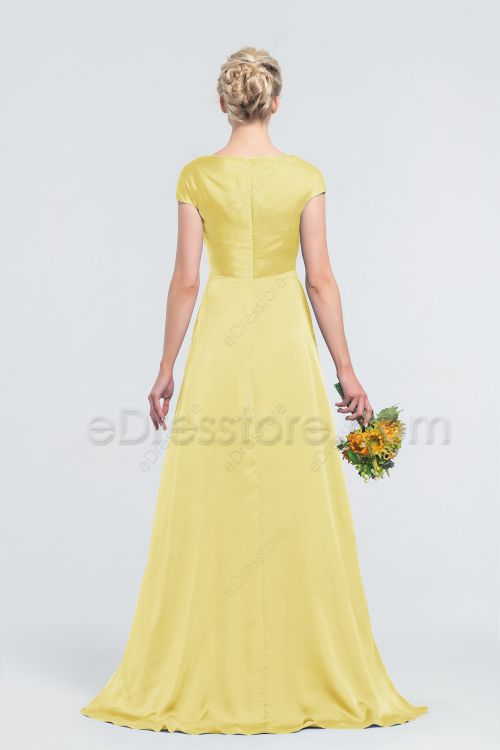 Modest Minimalist Butter Yellow Bridesmaid Dresses with Pockets